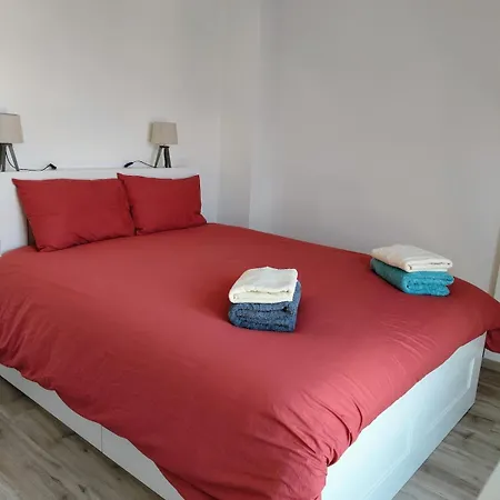 Neuf, Calme Et Ensoleille Apartment